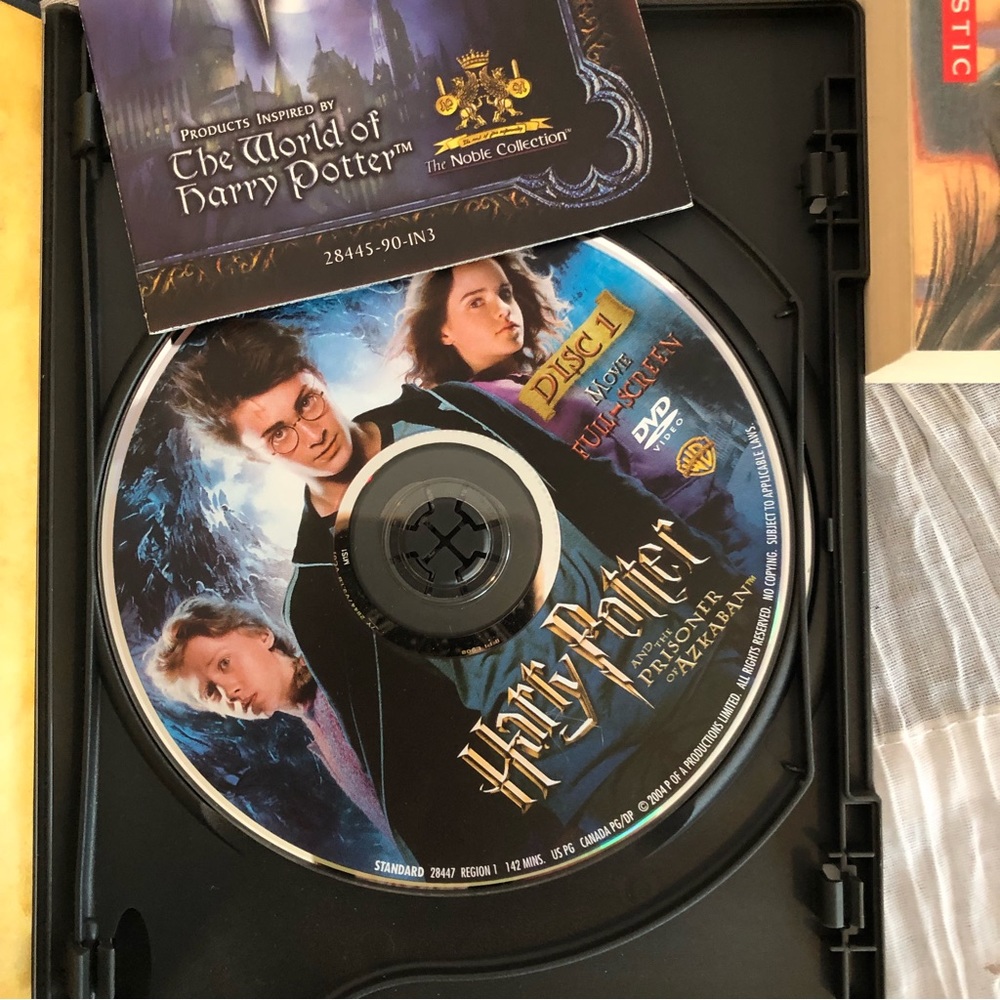 HARRY POTTER #3 Prisoner of Azkaban paperback book & DVD - Picture 7 of 11